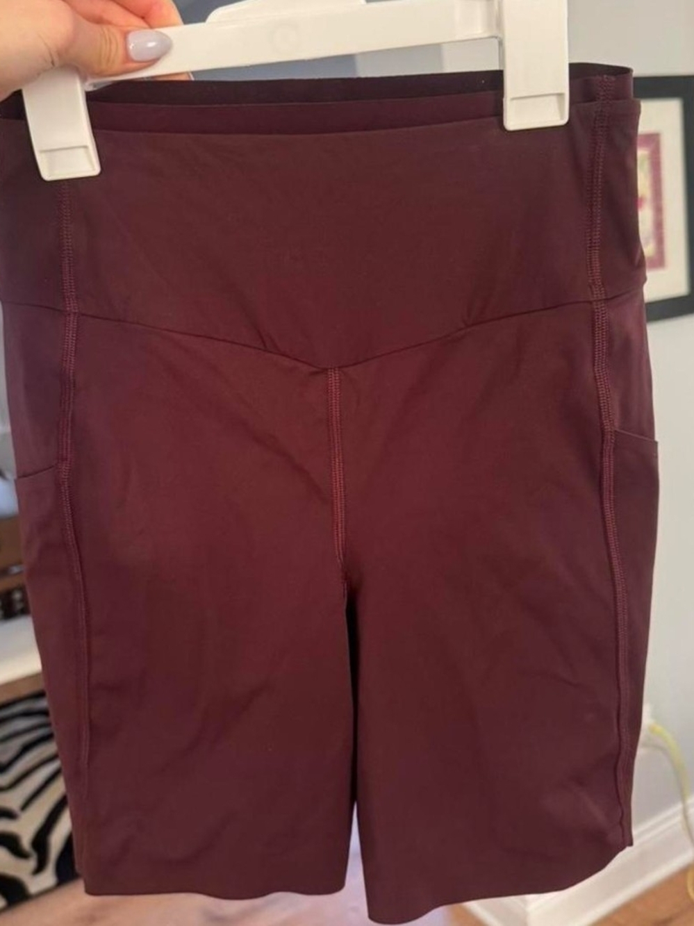 Lululemon Fast And Free Women's Maroon Bike Shorts - Size 6